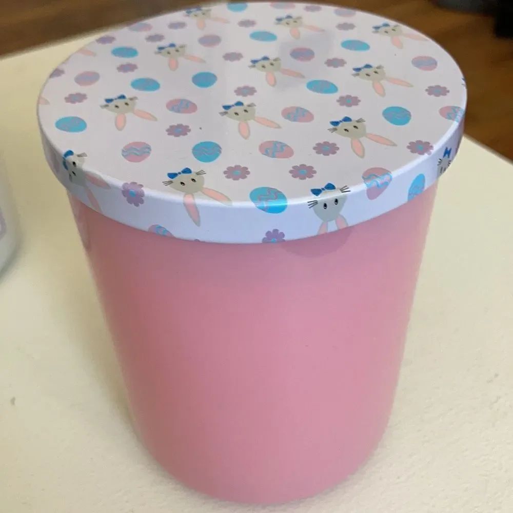 DW Home Hand Poured Candle Candy Bouquet - Picture 2 of 5